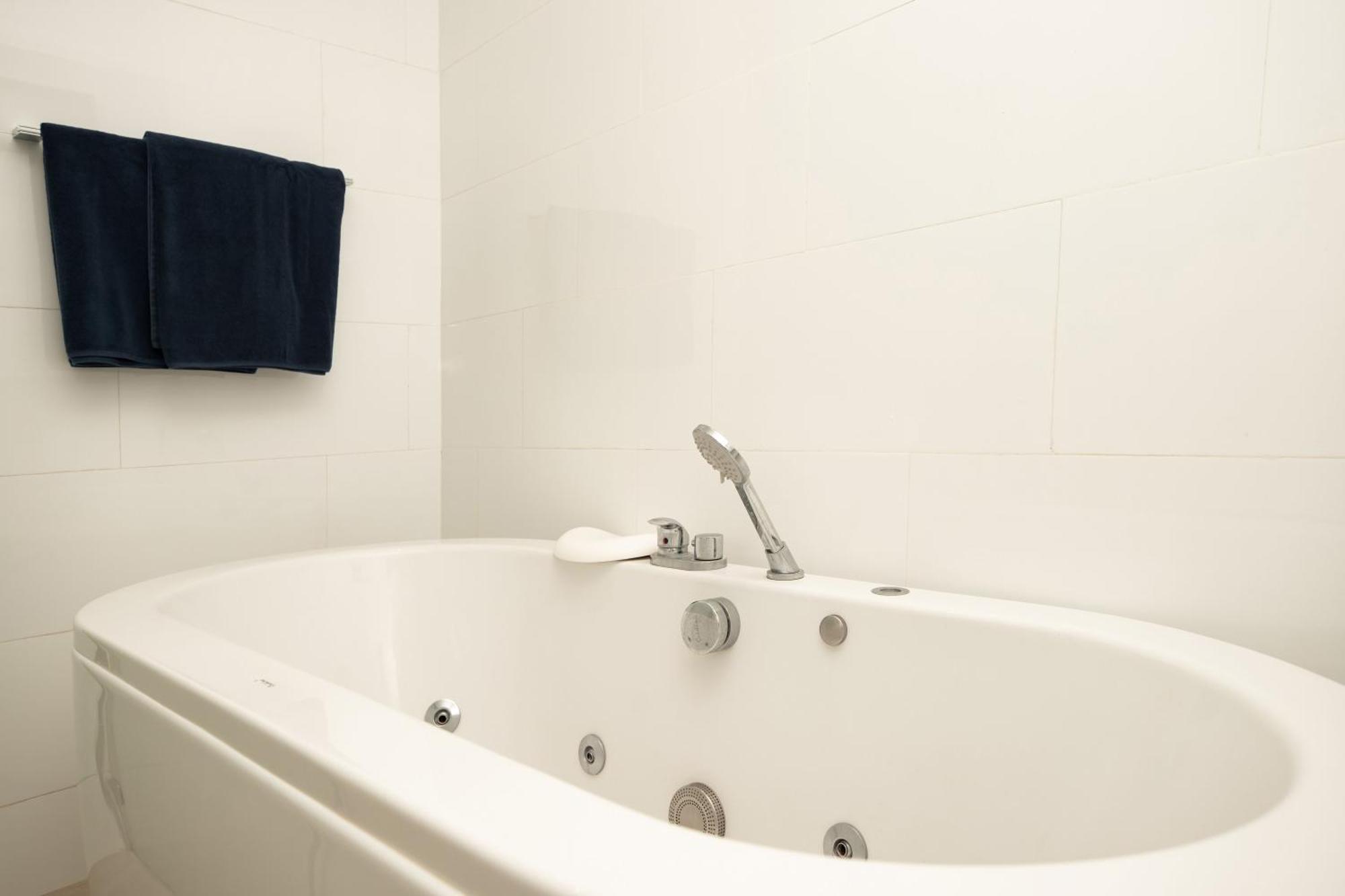 Elegant Natural At Vv A401
